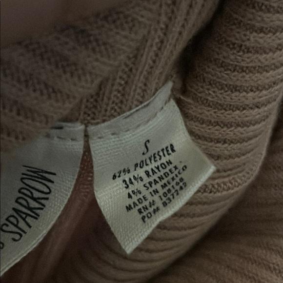 ✨3 for $18 ✨ Sky and Sparrow Tan Cowl Neck Sweater - Picture 5 of 5